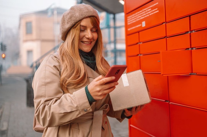 Shopper using fulfillment services