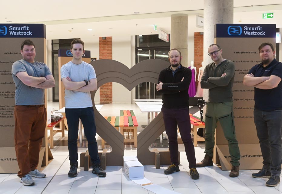 Czech Republic wall of love